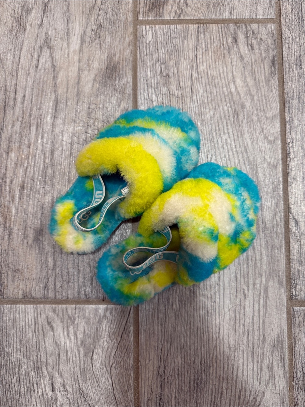 UGG Kids Tie-Dye Plush Slide Slippers in Blue & Yellow